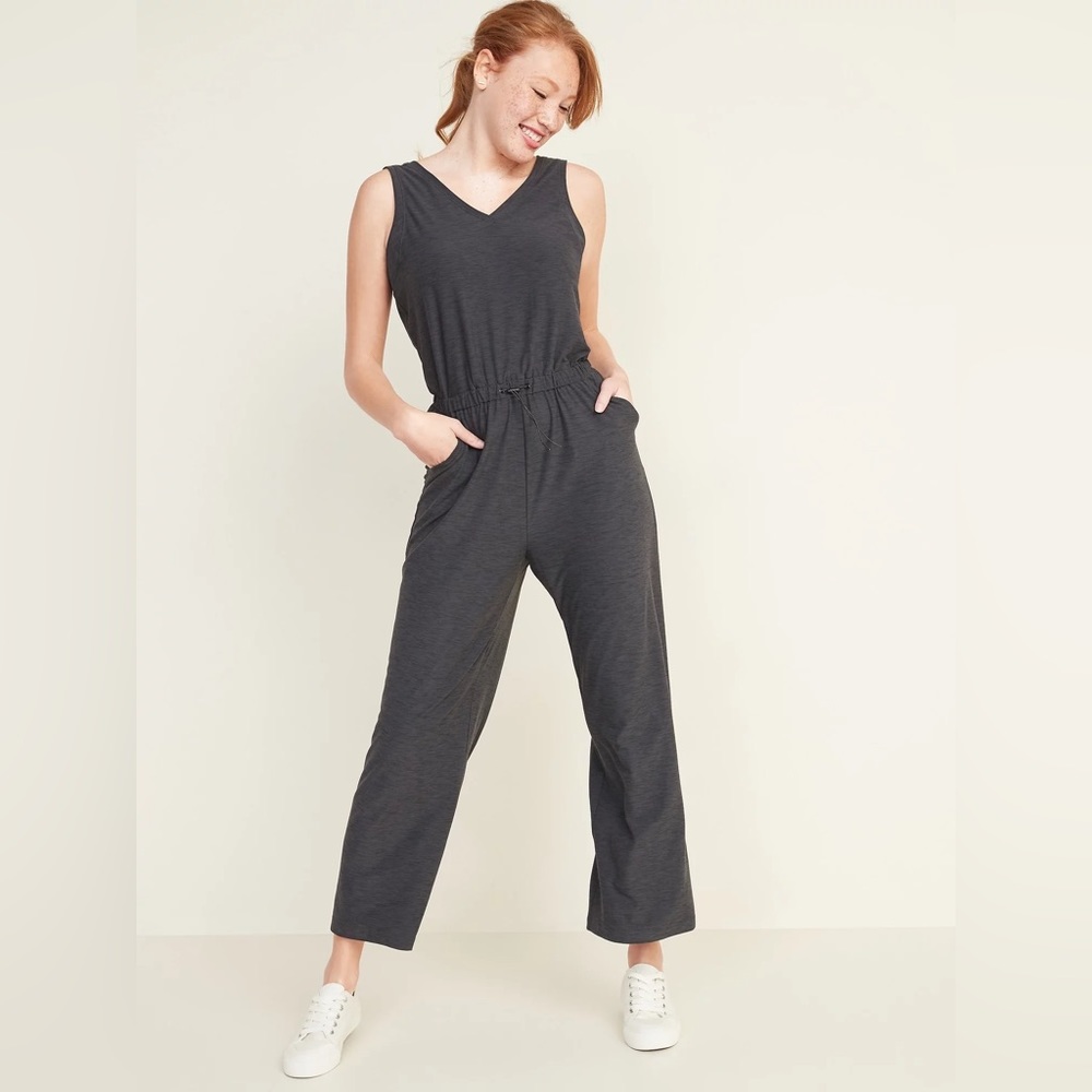 Girls activewear jumpsuit 2/$20 💵💵